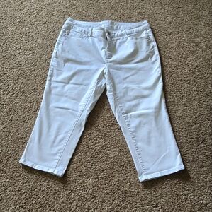 St. John's Bay White Denim Capris